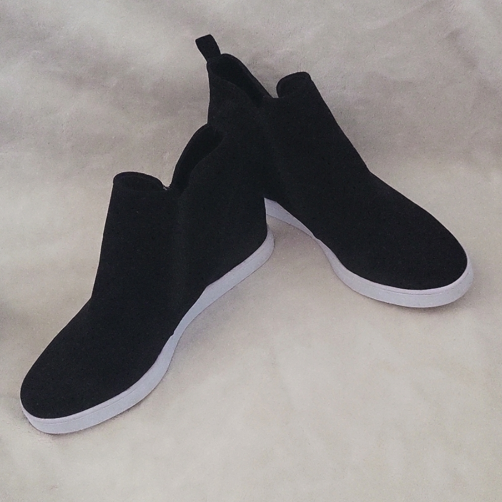 Anne Klien sport wedge